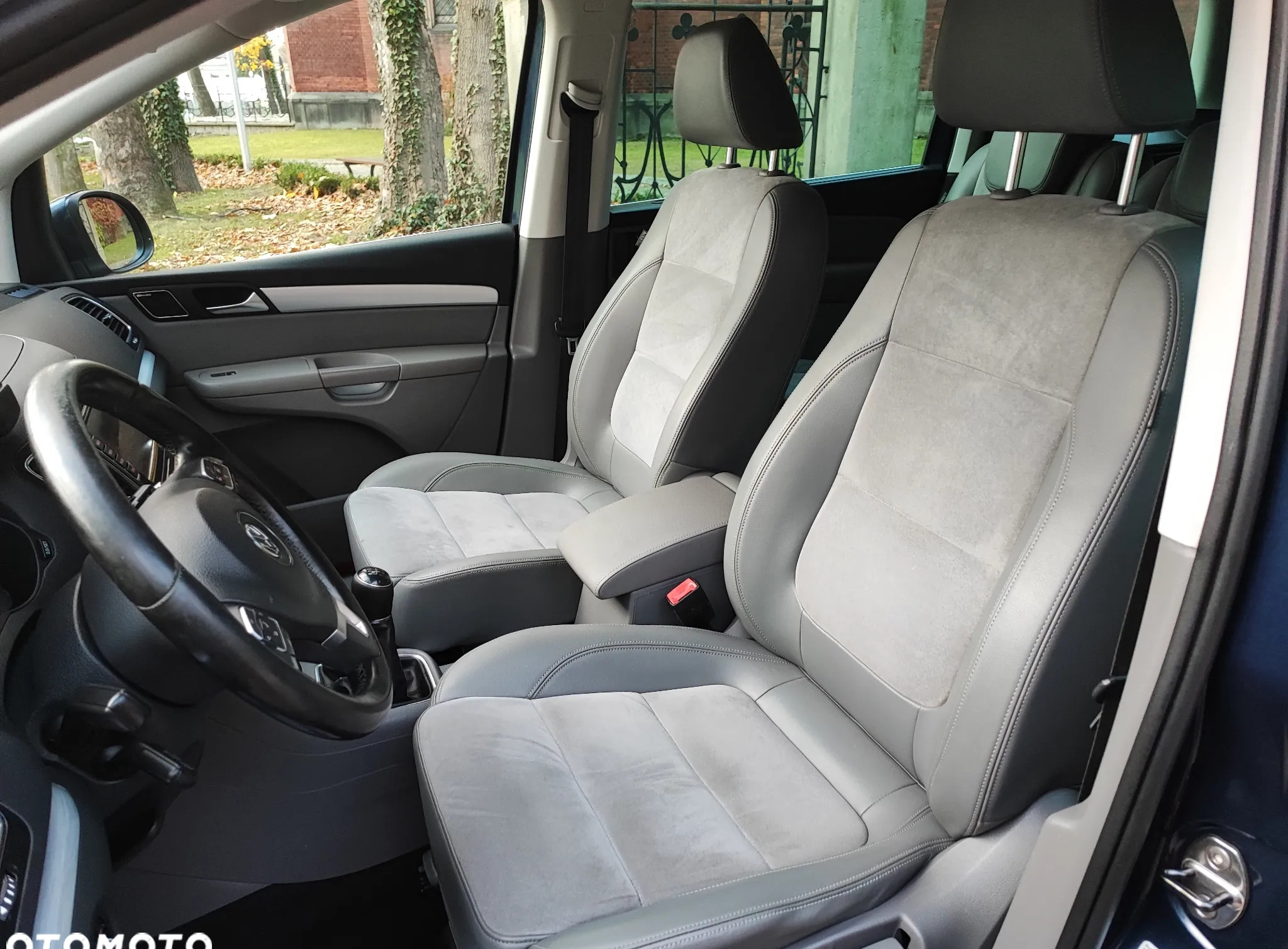 Volkswagen Sharan cena 39800 przebieg: 224000, rok produkcji 2012 z Grodków małe 232